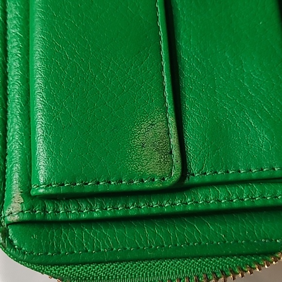 Michael Kors Green Leather Wallet - Picture 4 of 6
